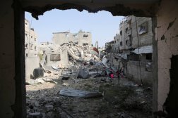 جانب من الدمار جراء القصف الإسرائيلي على قطاع غزة (رويترز)
